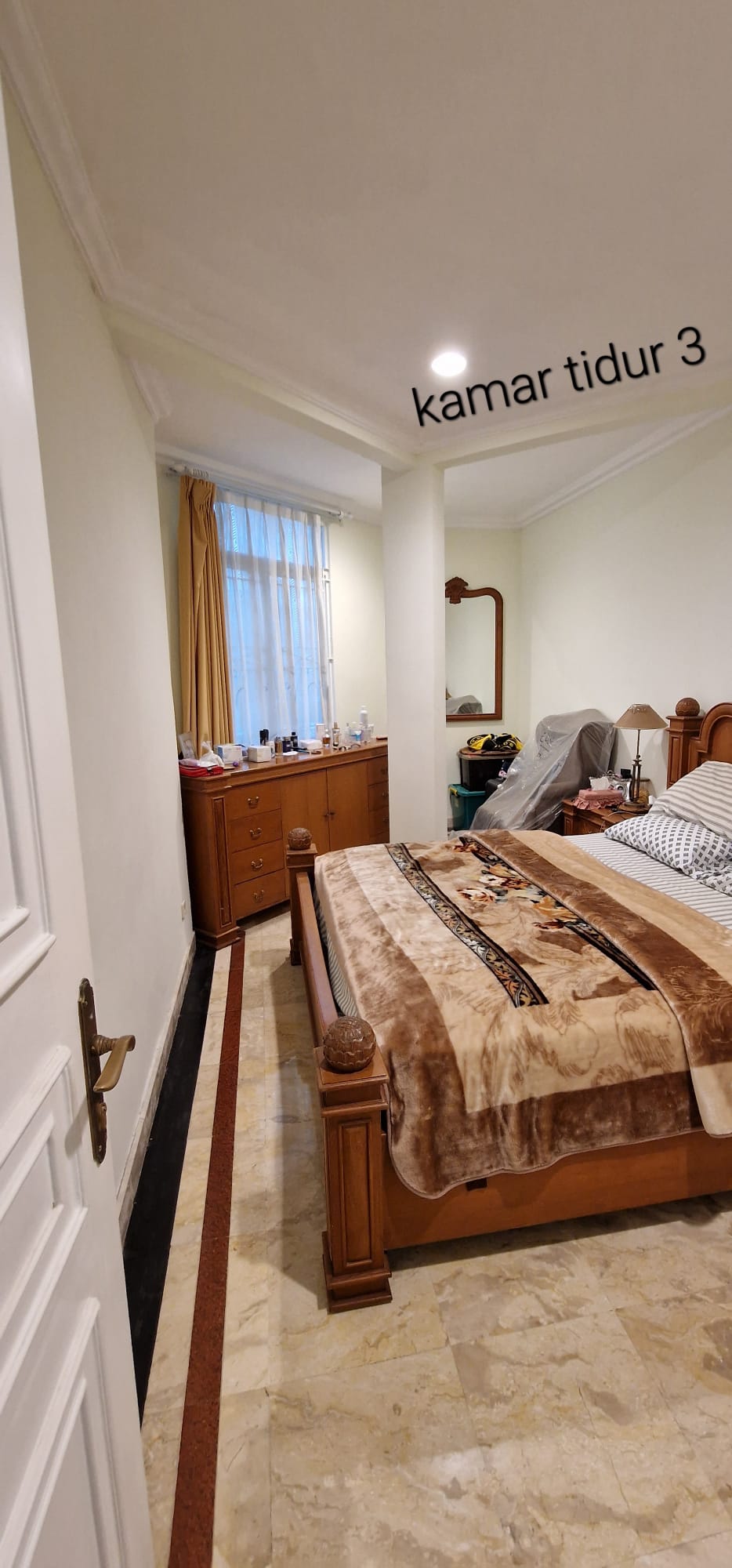 WhatsApp Image 2025-11-19 at 10.35.07